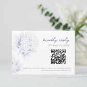 Dusty Blue Hydrangea QR Code RSVP Card (Debout devant)