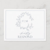 Dusty Blue Leafy Crest Monogram Weddenschap RSVP Uitnodiging Briefkaart (Voorkant)