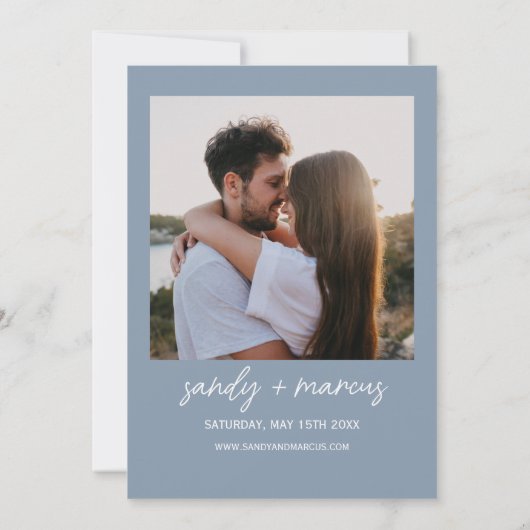 Dusty Blue Modern Photo Faire-part de mariage (Dos)