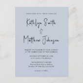 Dusty Blue Modern script in één simpele bruiloft Uitnodiging Briefkaart (Voorkant)