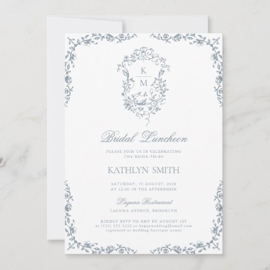 Dusty Blue Monogram Crest Bridal Luncheon Kaart (Voorkant)