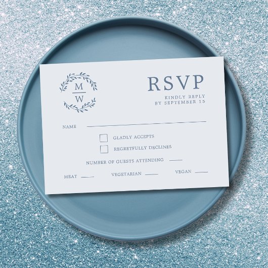 Dusty Blue Monogram Krans Trouwen RSVP Kaartje