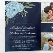 Dusty Blue Rozen Fotocollage Navy Blue Wedding Drieluik Uitnodiging (Binnenzijde eerst)
