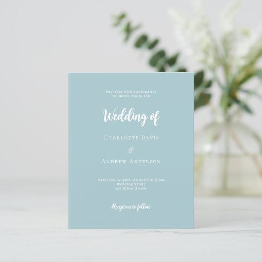 Dusty blue script trouwuitnodiging (Staand voorkant)