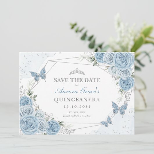 Dusty Blue Silver Rozen Quinceanera Save the Date Aankondiging (Staand voorkant)