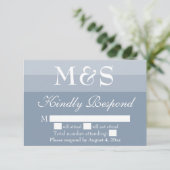 Dusty Blue Simple moderne Script Wedding Carte RSV (Debout devant)