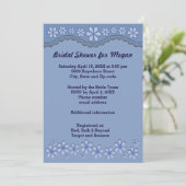Dusty Blue Six Petal Fête des mariées Invitation (Debout devant)