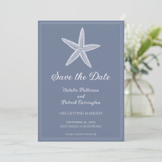 Dusty Blue Starfish Sla de datum op Uitnodigen Kaart (Staand voorkant)