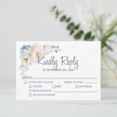 Dusty Blue White Floral Wedding RSVP Kaartje (Staand voorkant)