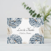 Dusty Blue & White Peony Wedding Bedankkaart (Staand voorkant)