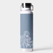 Dusty Blue Wildflower Garden Monogram Naam Waterfles (Achterkant)