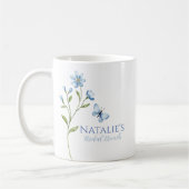 Dusty Blue Wildflower gepersonaliseerd Vrijgezelle Koffiemok (Links)