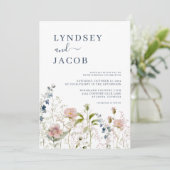 Dusty Blue Wildflower Wedding Invitation Kaart (Staand voorkant)