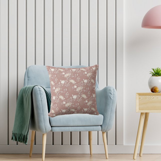 Dusty earth cream wilde bloemen kussen (Creator heeft geüpload)