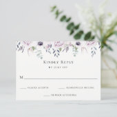 Dusty Garden Floral Wedding Carte RSVP (Debout devant)