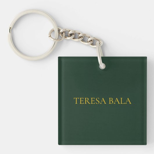 dusty green keychain, minimalist name keychain, mo sleutelhanger (voorkant)