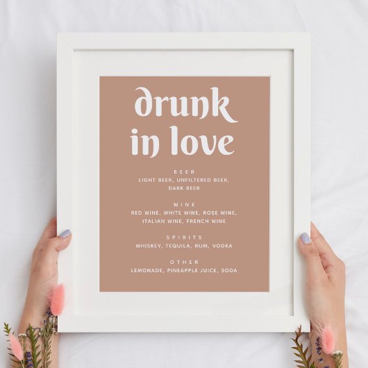 Dusty Peach Beige Wedding Bar Teken | Drunk In Lov Poster