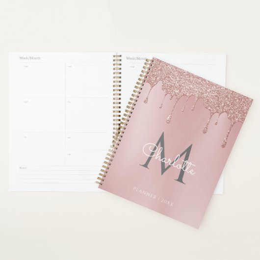 Dusty Rose Glitter Drips Monogramme Script 2023 (Devant avec enveloppe)