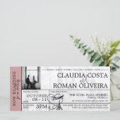 Dusty Rose Paris Mariage Boarding Pass Invitation (Debout devant)