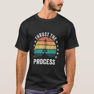 Duw Het Proces Voor Model Raket Bouwer T-shirt
