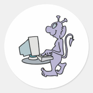 dwaas paarse computer buitenaards monster ronde sticker