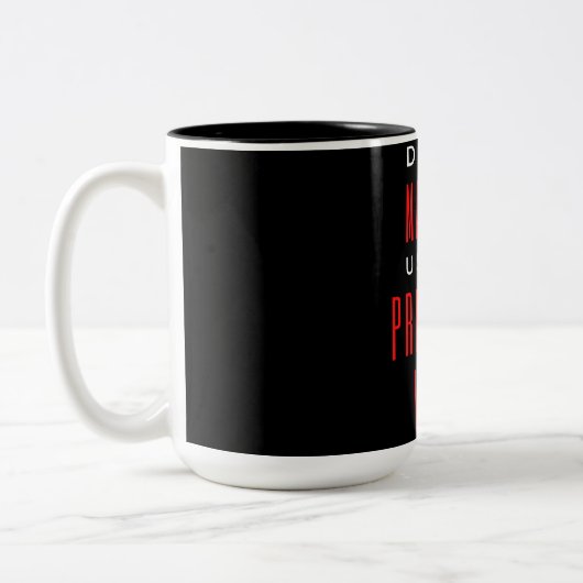 Dwing me niet mijn stem als directeur te gebruiken tweekleurige koffiemok (Links)