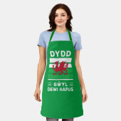 Dydd Garreyl Dewi Hapus Happy St Davids Day 2 Schort (Gedragen)