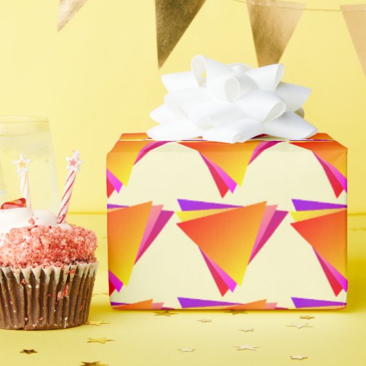 dynamisch driehoekspatroon cadeaupapier (Verjaardagsfeest)