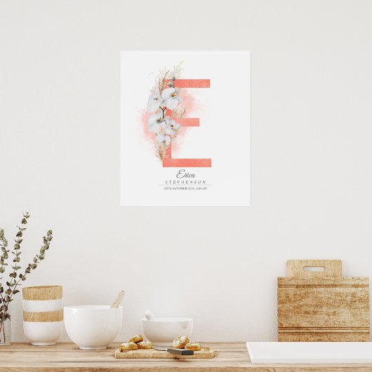 E Letter Monogram Wit Orchideeën en Pampas Gras Poster (Keuken)