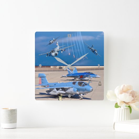 EA-6B-PROWLER VIERKANTE KLOK (Huis)