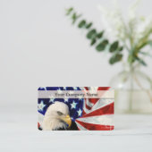 Eagle chauve américain et cartes de visite de (Debout devant)