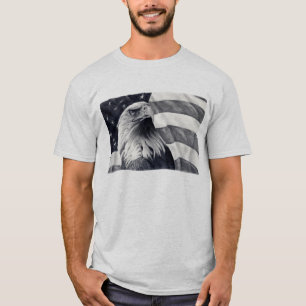 Eagle et T-shirt de drapeau