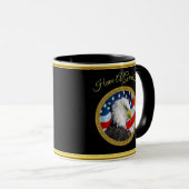 Eagle head and a American flag gold foil design Mok (Voorkant rechts)