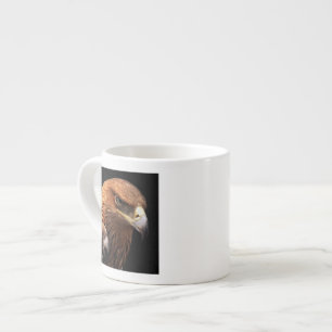 Eagle portret geïsoleerd op zwart espresso kop