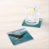 Eagle Soaring boven het Storm Vierkante Kartonnen Onderzetter (Insitu)