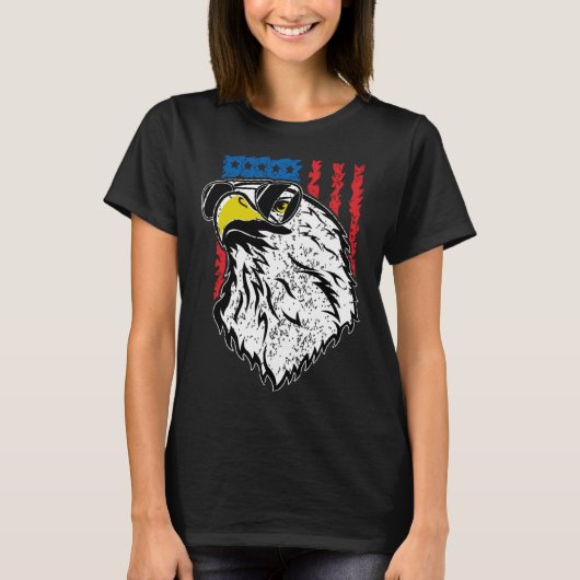 Eagles vliegende zonnebril en Amerikaanse vlag  T-shirt (Voorkant)