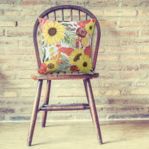 Early Autumn Flowers Monogram Sierkussen