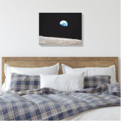 Earthrise William Anders Canvas Afdruk (Insitu (Slaapkamer))