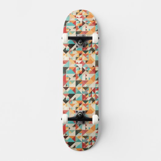 Earthtone Geometric Pattern Skateboard (Voorkant)
