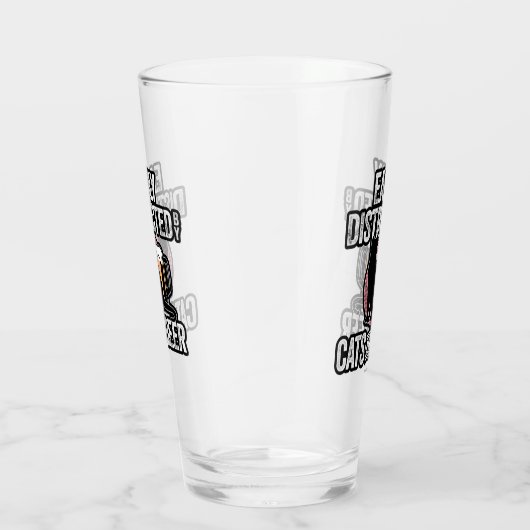 Easily Distracted by Cats and Beer Glas (Rechts)