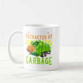 Easily Distracted By Garbage Trucks Funny Truck Lo Koffiemok (Links)