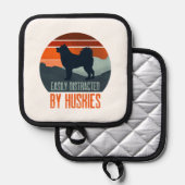 Easily Distracted By Huskies Dog Walking Pannenlap (Voorkant / Achterkant)