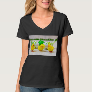Easter Decoration - Easter egg and chicks T-shirt