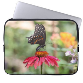 Eastern Black Swallowtail op Cone Flower Laptop Sleeve