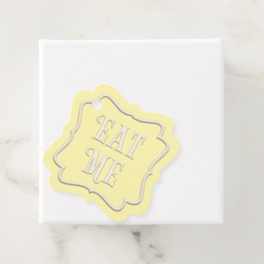 "Eat Me" Wonderland Tea Party Yellow Personalized Bedankjes Labels (In situ)