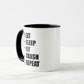 Eat Sleep Fly Crash Herhaal Funny Drone Pilot Mok (Voorkant links)
