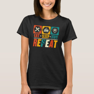Eat Sleep Guitar Pick Herhaal gitarist Musicus Mu T-shirt