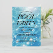 Eau Bleue Étincelante Invitation à une Soirée Pisc (Debout devant)