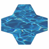 Eau de la piscine bleu foncé (Plat)
