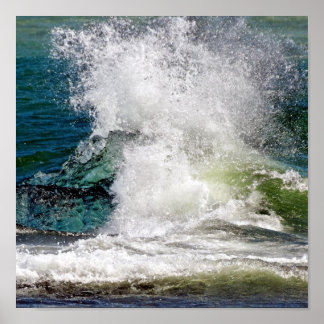 Eau éclatante dans la mer, affiche